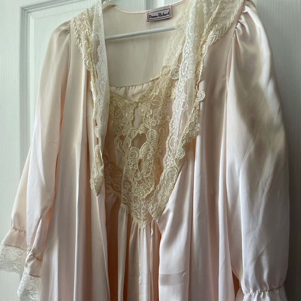 Vintage Nightgown and Robe set
